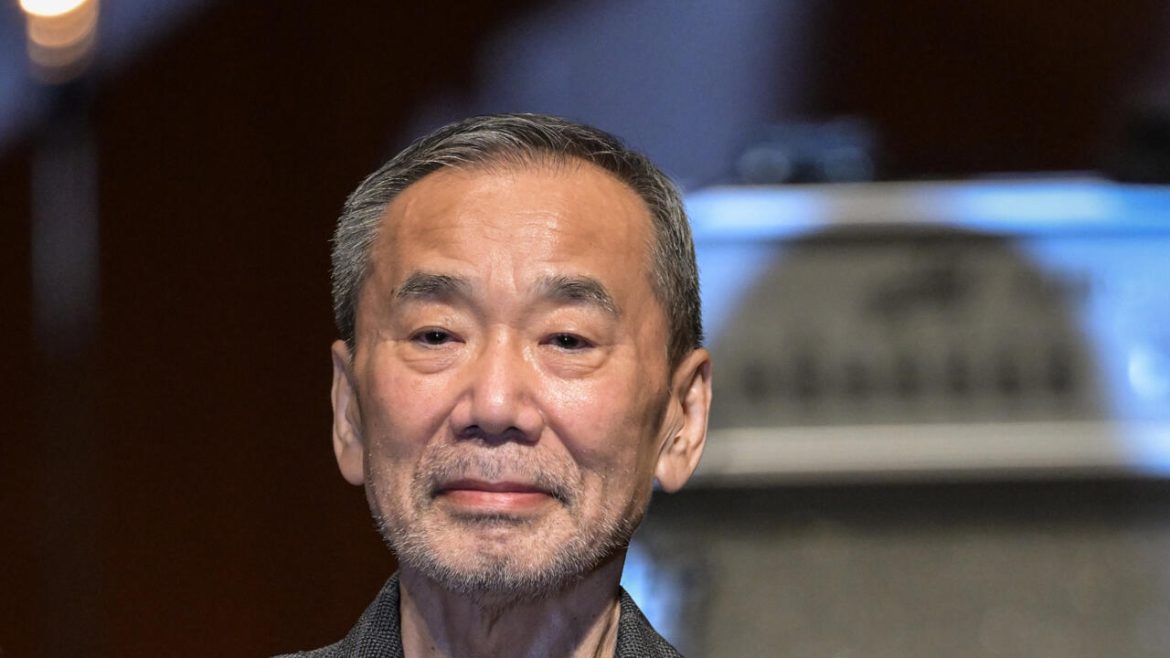 Murakami tells alma mater he was a 'terrible student'