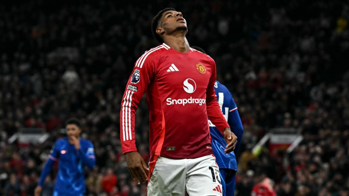 Manchester United striker Rashford 'ready for new challenge'