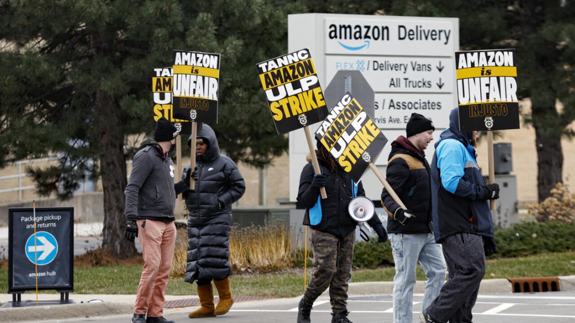 Thousands of US Amazon staff strike days before Christmas