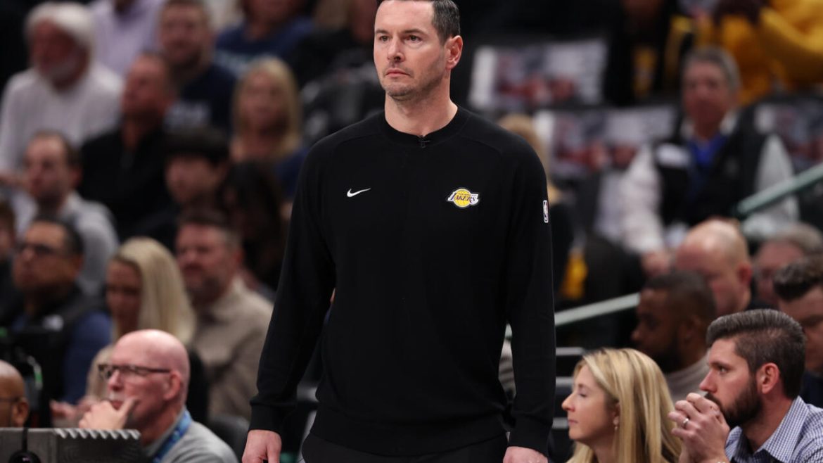 Lakers coach Redick hopes team's return can 'give people hope'