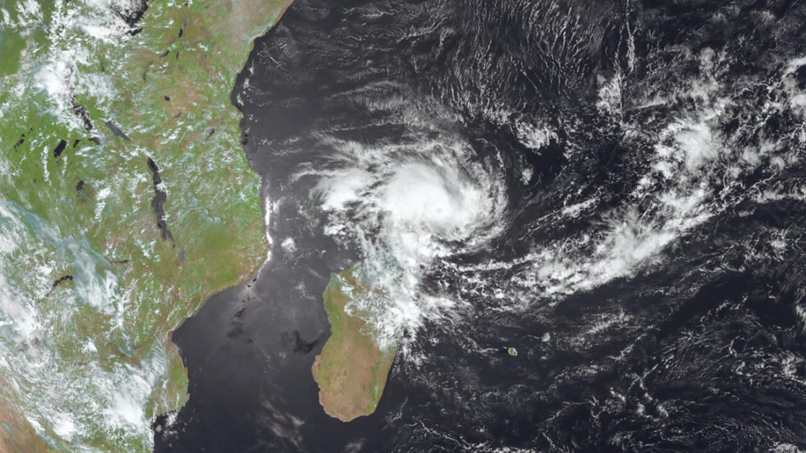 'Fragile' Mayotte still on high alert as storm moves away