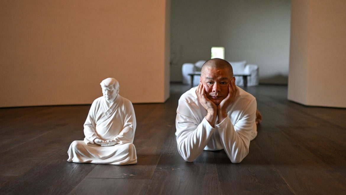 Chinese artist cashes in on Buddha