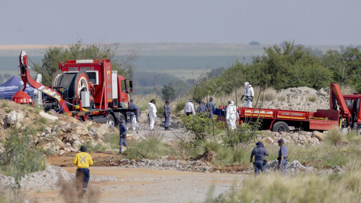 Operation to pull out illegal miners from abandoned S. African pit